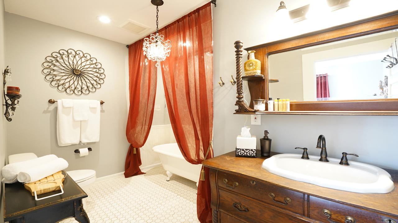 Bama Bed And Breakfast - Chimes Suite Tuscaloosa Ngoại thất bức ảnh