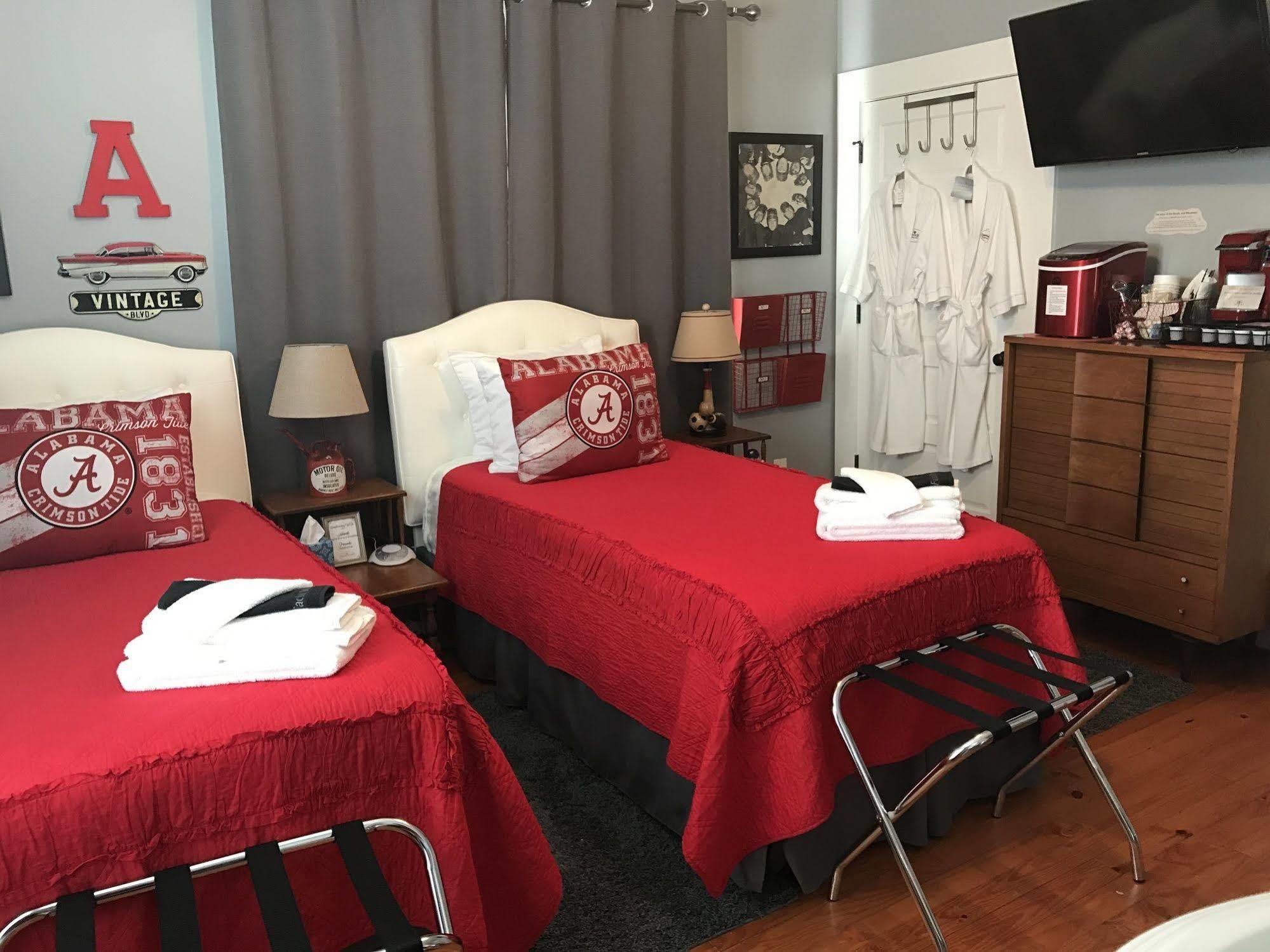 Bama Bed And Breakfast - Chimes Suite Tuscaloosa Ngoại thất bức ảnh
